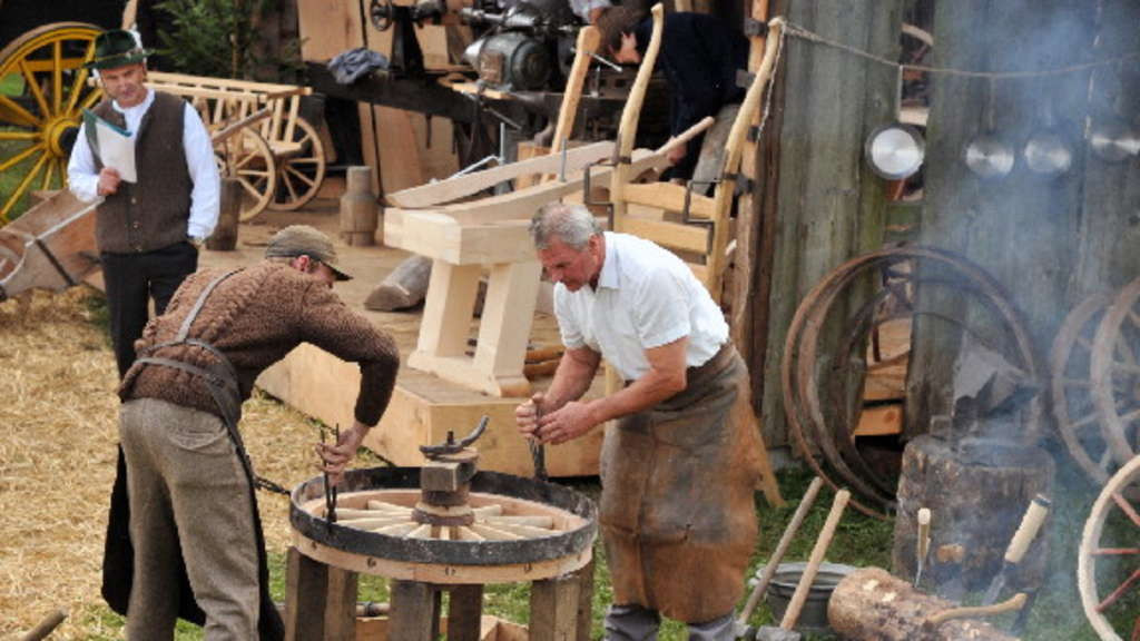 Altes Handwerk
 Altes Handwerk neu entdeckt