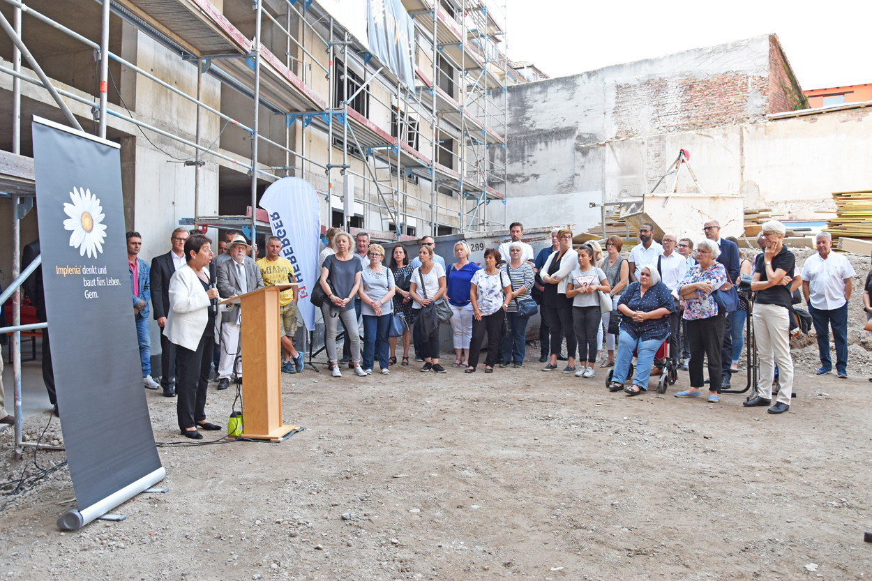 Anna Leimbach Haus
 Richtfest für das neue Seniorenzentrum Anna Leimbach Haus