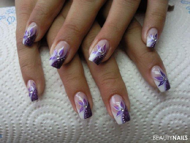 Ausgefallene Nageldesigns
 Geniale Lila Nageldesign Bilder