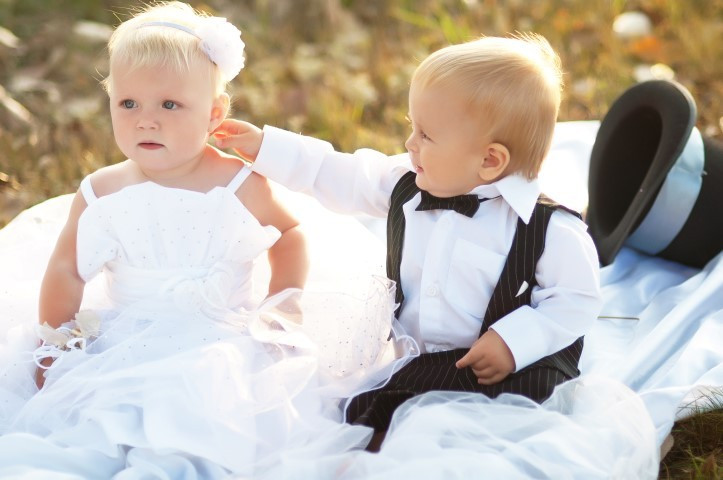 Baby Hochzeit
 Hochzeit mit Kindern Spiele & Babysitter zur Hochzeitsfeier