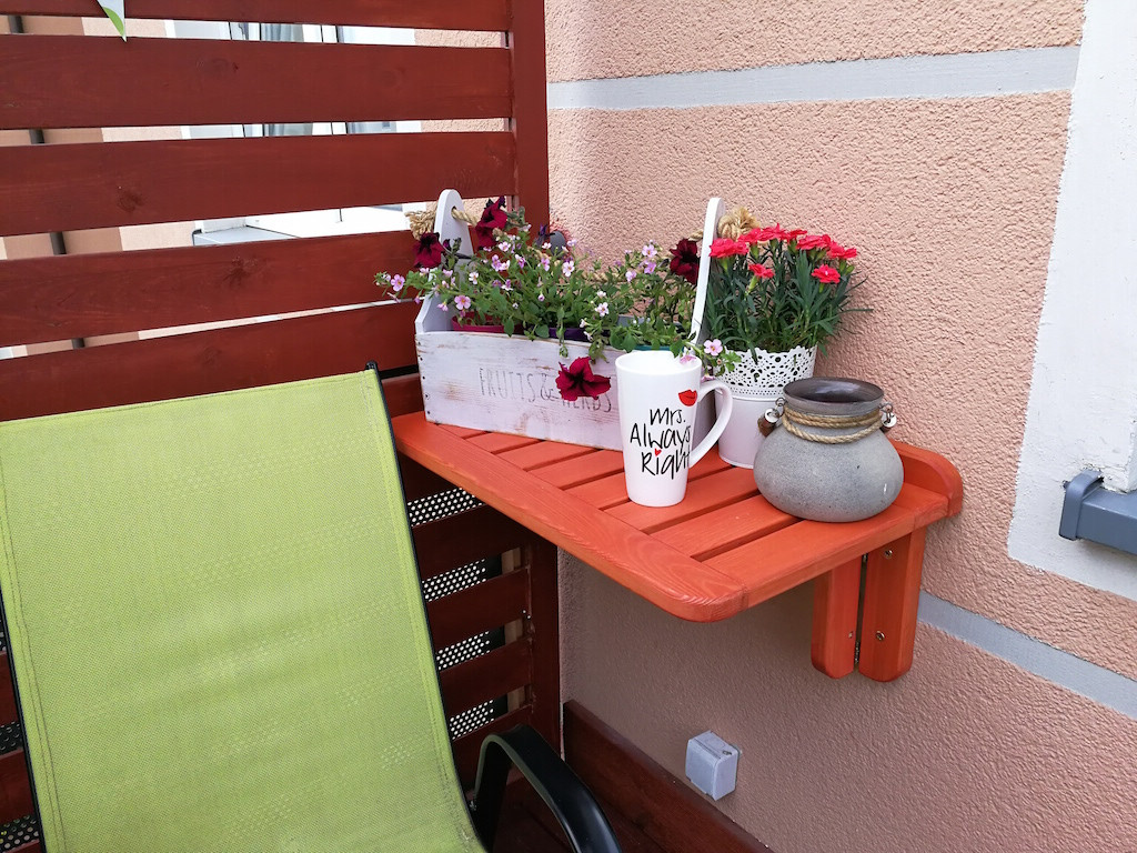 Balkon Diy
 Jak zrobić stolik składany na balkon DIY