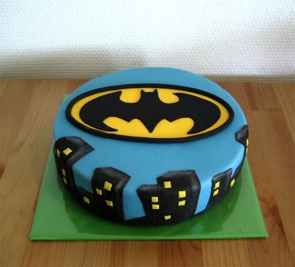 Batman Kuchen
 Torte con pasta di zucchero Foto