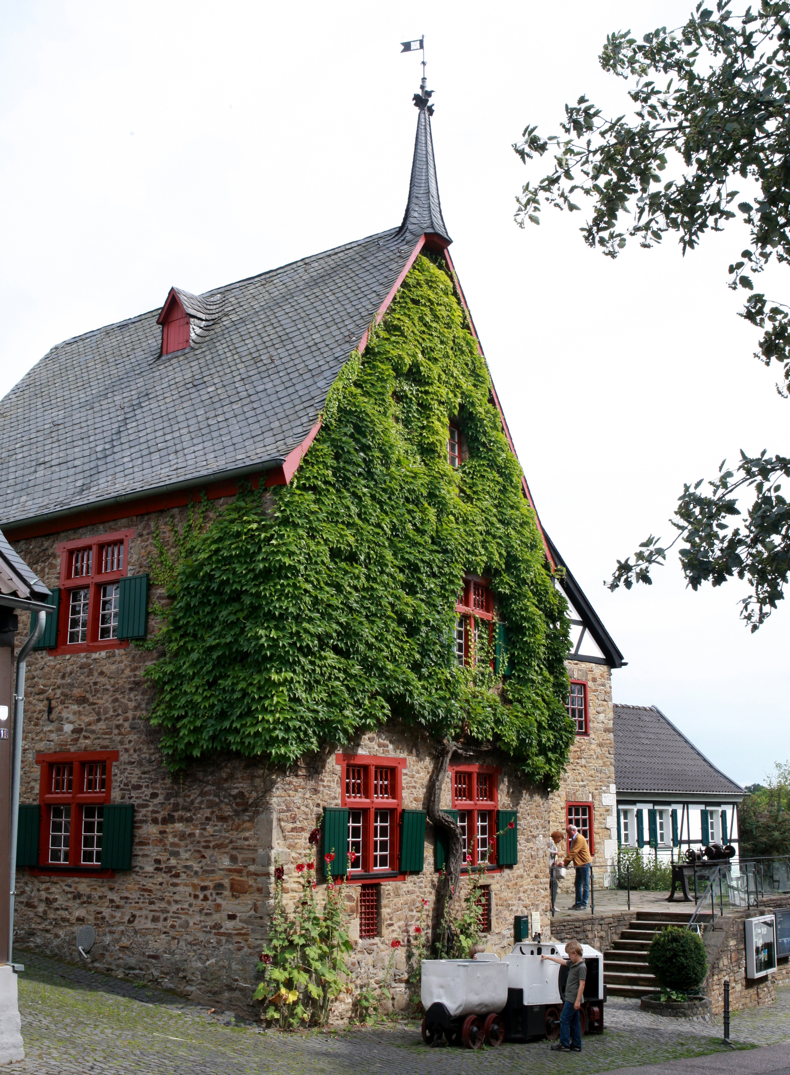 Bergisches Museum Für Bergbau, Handwerk Und Gewerbe
 Bergisches Museum für Bergbau Handwerk und Gewerbe wikiwalk