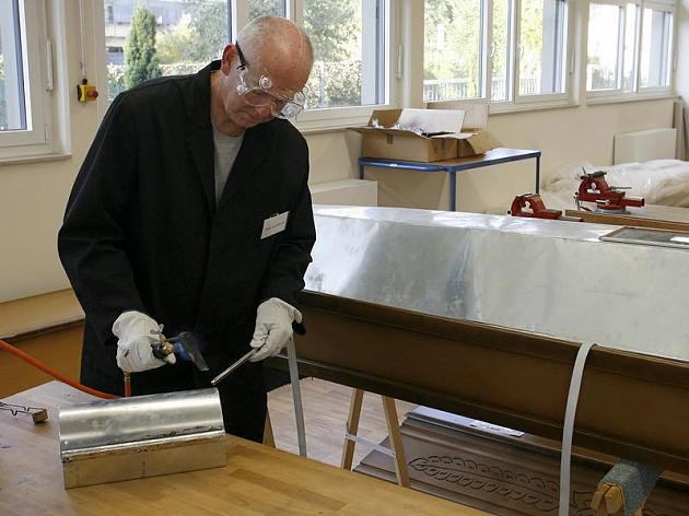 handwerk bestatter erstmals in deutschland mit meisterpruefung aid Bestatter Handwerk
Handwerk Bestatter erstmals in Deutschland mit