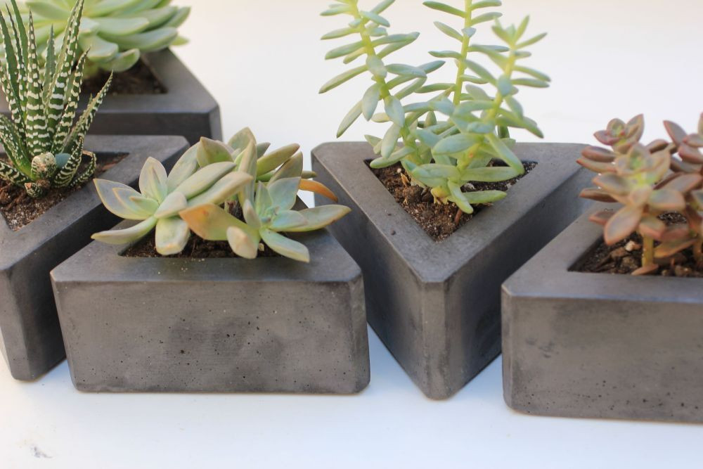 Betonmöbel Diy
 Triangle Concrete Pot Crafts Concrete