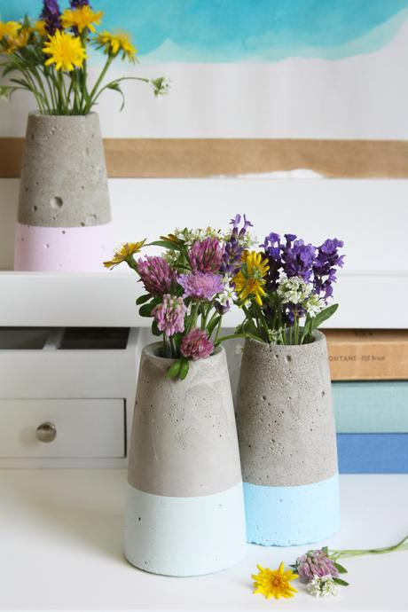 Betonvase Diy
 DIY Kegelförmige Betonvase im Dipped Look inspiriert