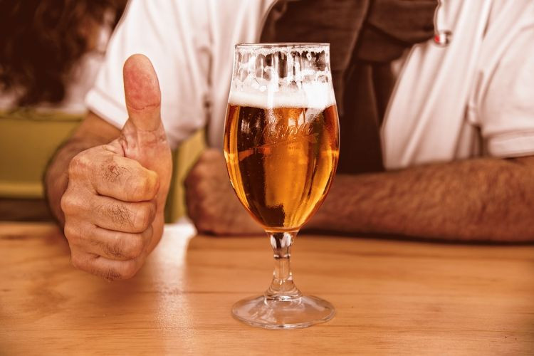 Bier Geschenke Selber Machen
 Biertorte für Geburtstag gefällig Bier Geschenke selber