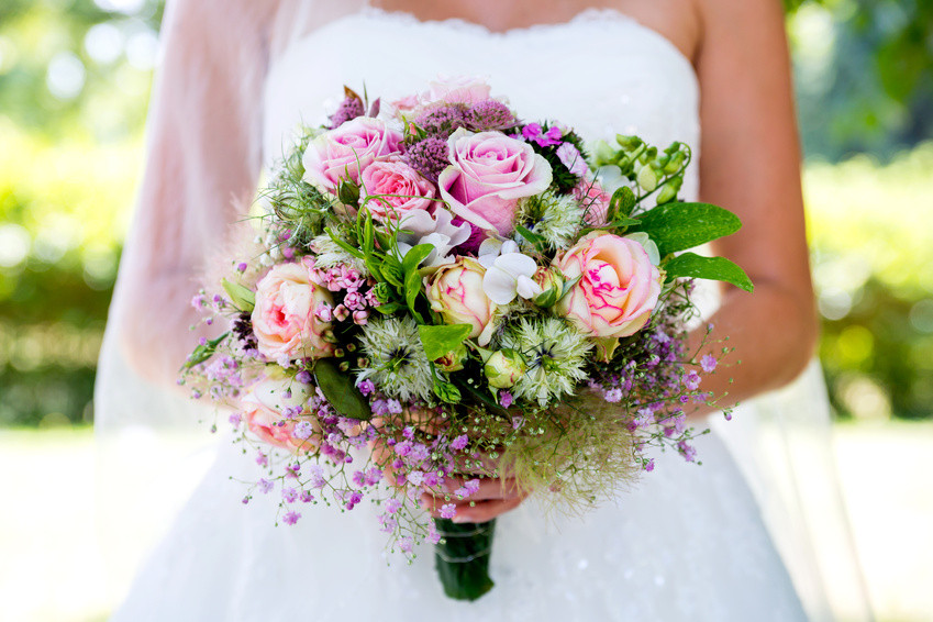 Blumen Hochzeit Kosten
 Brautstrauß trocknen So bleibt das Bouquet ein Hingucker