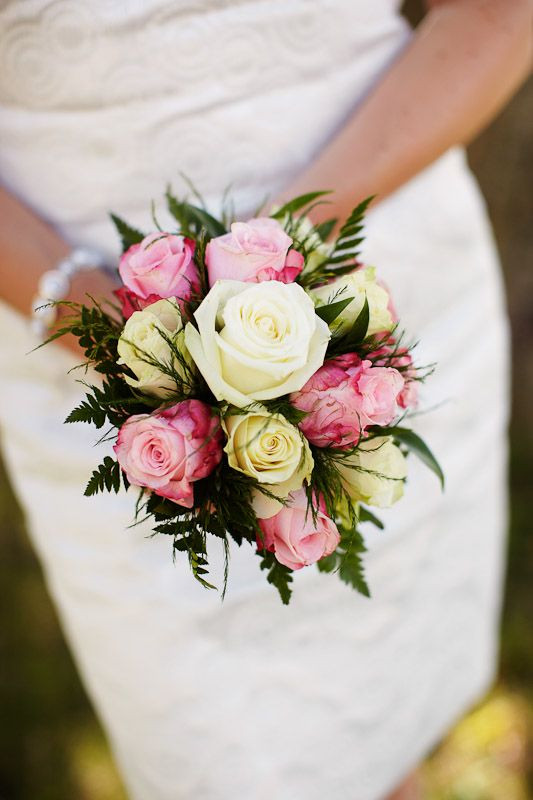 Brautstrauß Online
 small bouquet pink yellow roses kleiner Brautstrauß mit