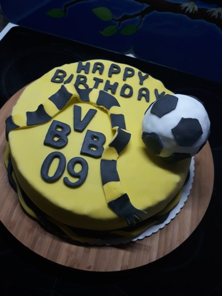 Bvb Geburtstagstorte
 BVB 09 Geburtstagstorte mit Fondant bvb geburtstagstorte