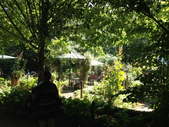 Der Garten Wissen
 Der Garten in Wissen Rheinland Pfalz Hochzeit im Garten