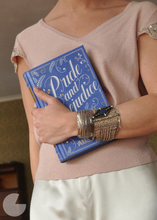 Diy Book
 DIY Book Clutch Tutorial