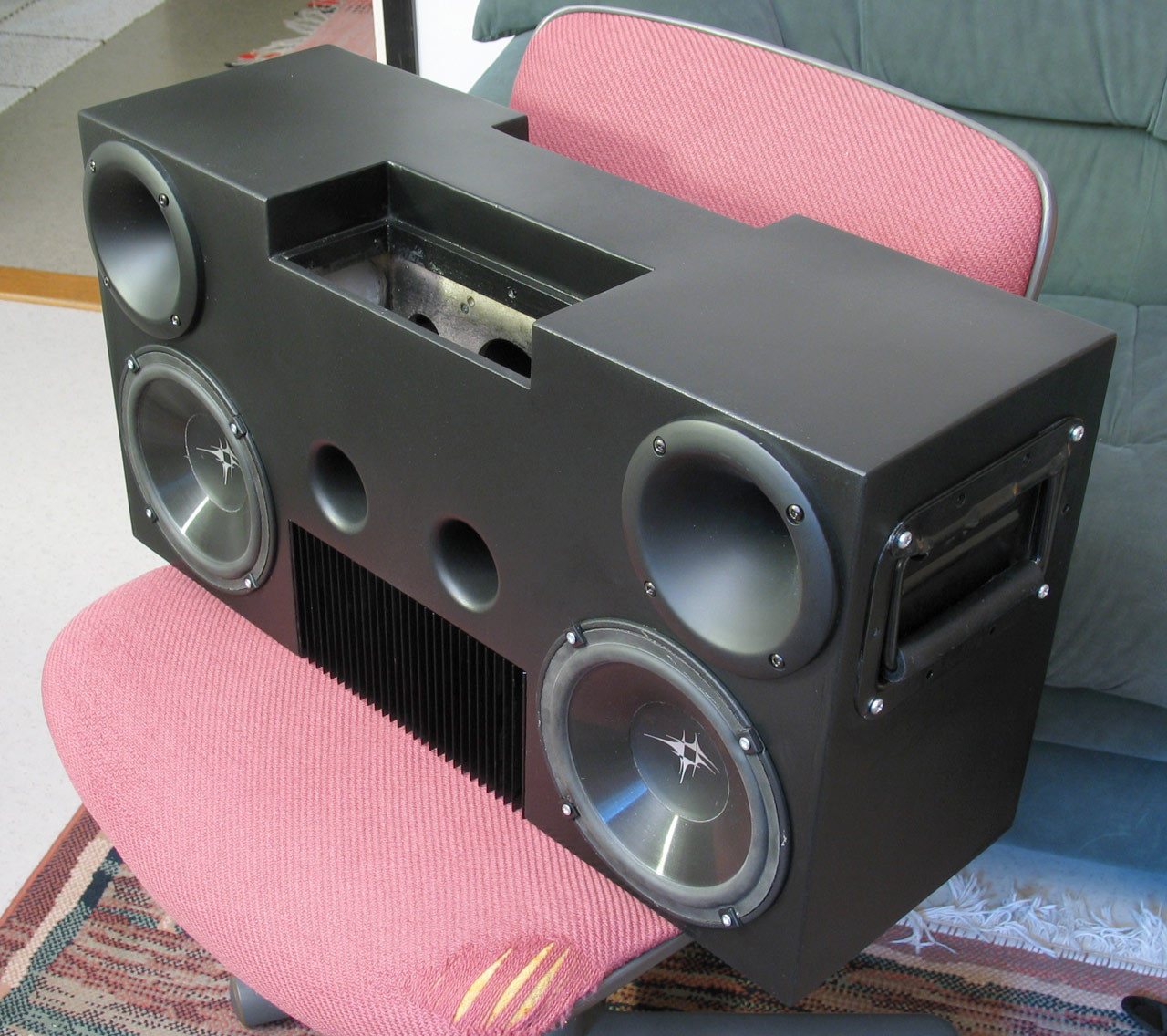 Diy Boombox
 Supaghettoblaster a DIY BoomBox