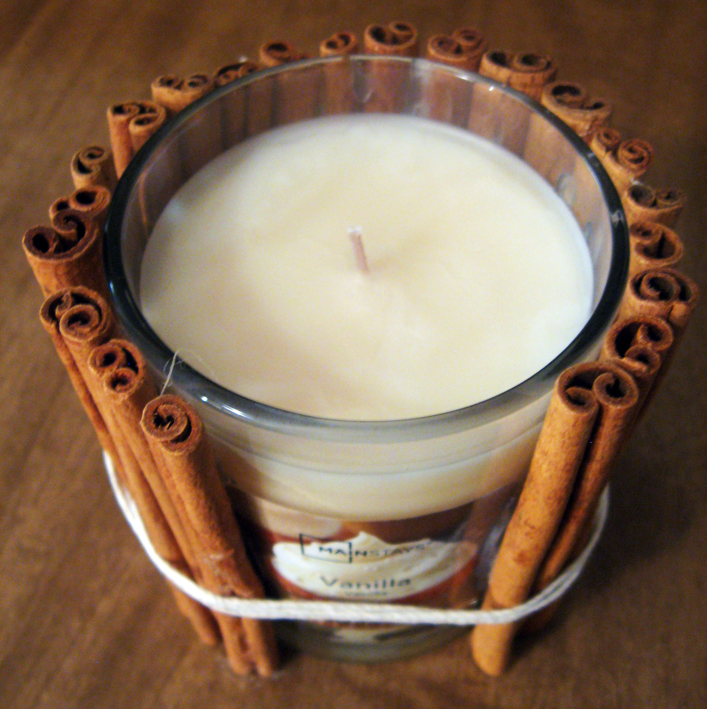 Diy Candle
 DIY Cinnamon Candle Decor