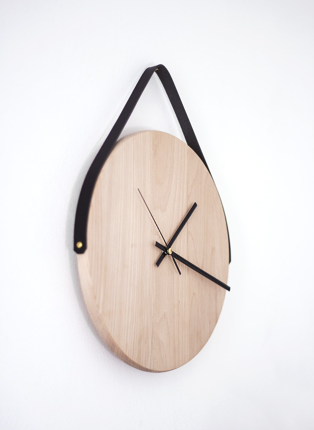 Diy Clock
 affordable home tip no 1