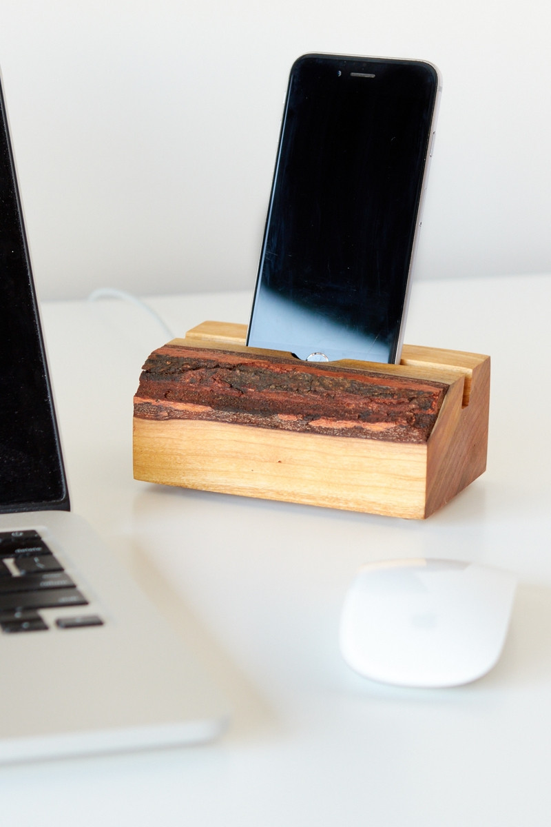 Diy Com
 How to Make a Rustic Phone Charging Stand from a Slab of