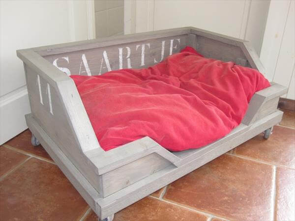 Diy Dog Bed
 11 DIY Pallet Dog Bed Ideas