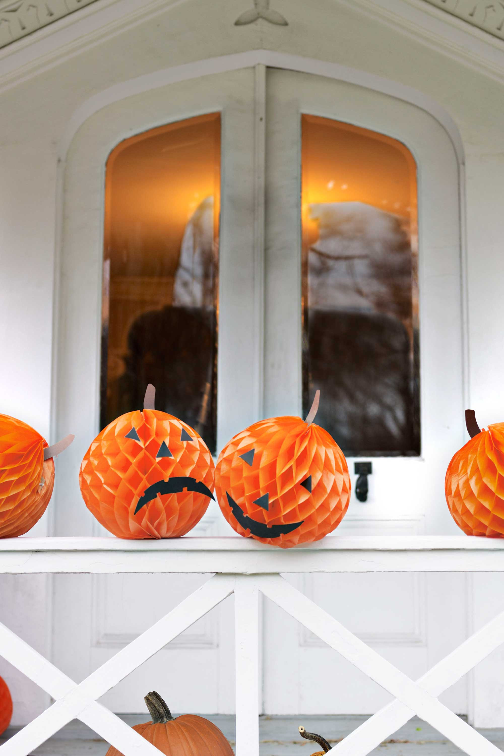 Diy Halloween
 Easy DIY Halloween Decorations Homemade Do It Yourself