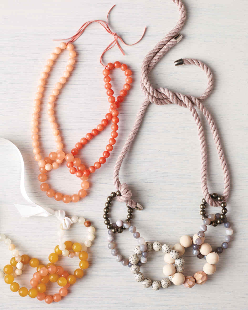 Diy Jewelry
 DIY Jewelry Beaded Necklaces Make the Chicest Links