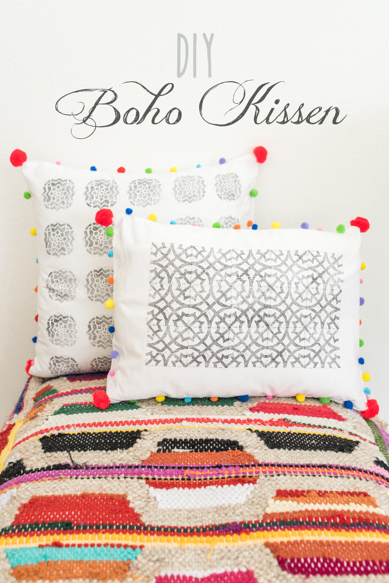 Diy Kissen
 DIY bedruckte Boho Kissen mit Pompoms Leelah Loves