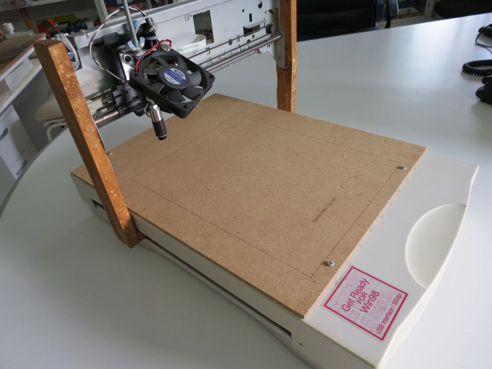 Diy Laser Engraver
 Davide Gironi A DIY A4 Laser Engraver made from a scanner