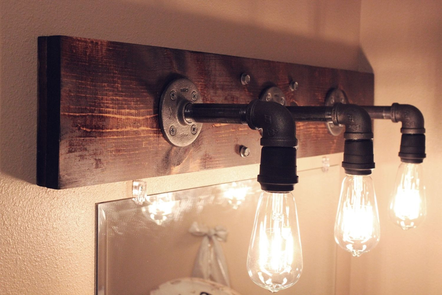Diy Light
 55 Cool And Practical Home Décor Hacks You Should Try