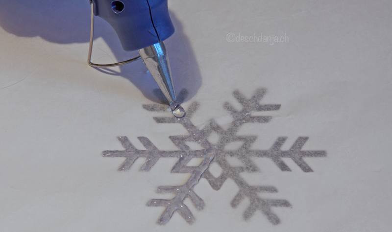 Diy Mit Heißklebepistole
 Schneekristalle mit der Heissklebepistole HANDMADE Kultur