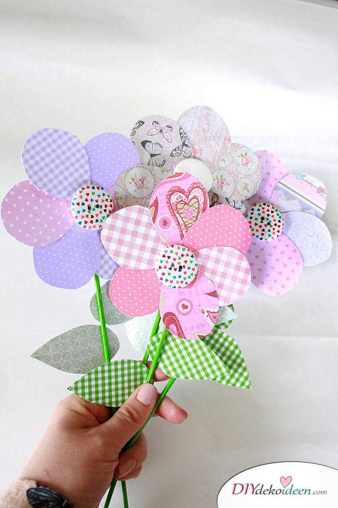 Diy Mit Papier
 DIY Muttertagsgeschenk Blumen basteln mit Papier