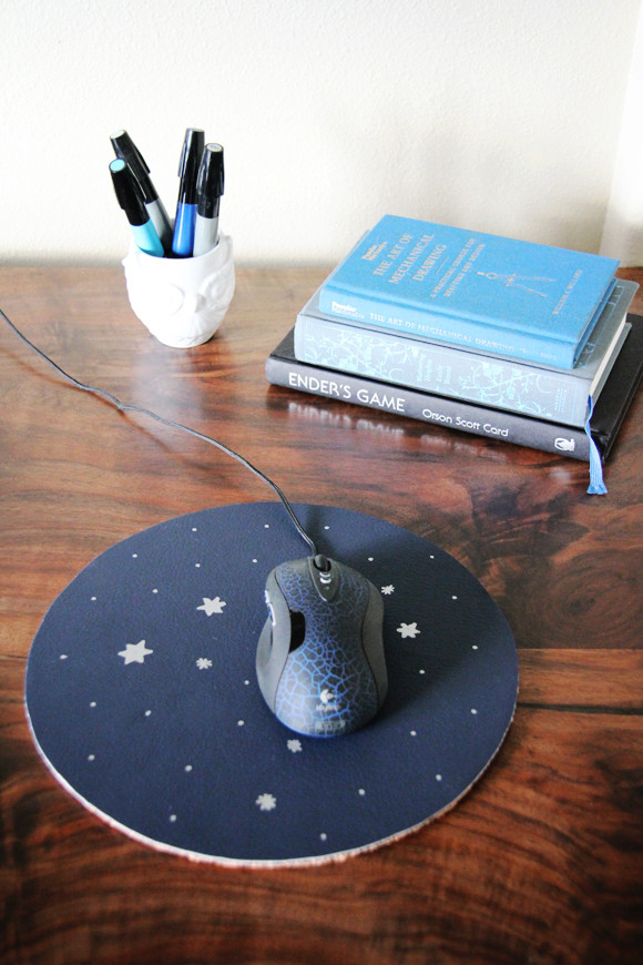 Diy Mousepad
 6 Mouse Pads You Can Craft Yourself Using Simple Materials