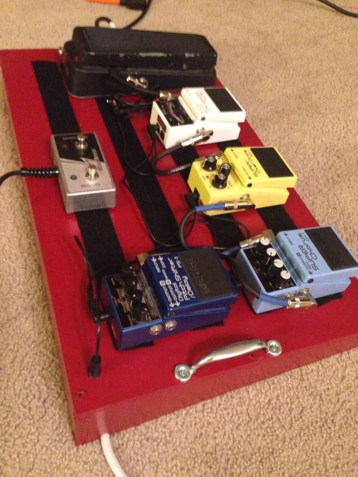 Diy Pedalboard
 DIY Powered Pedal Board with Input Jacks