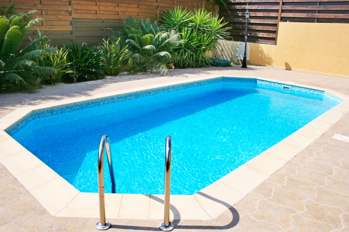 Diy Pool
 Weekend DIY Ideas 7 Ways To Prepare Your Swimming Pool