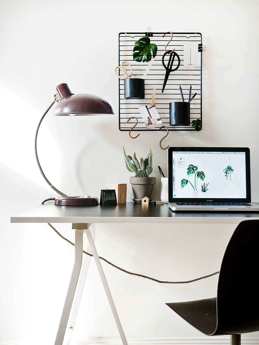 Diy Schreibtisch
 So einfach so gut – moderner DIY Schreibtisch Organizer