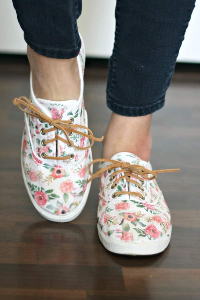 Diy Shoes
 Iron Floral Patterned DIY Shoes diycandy