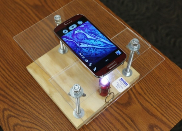 Diy Smartphone
 $10 DIY Microscope That Uses A Smartphone For