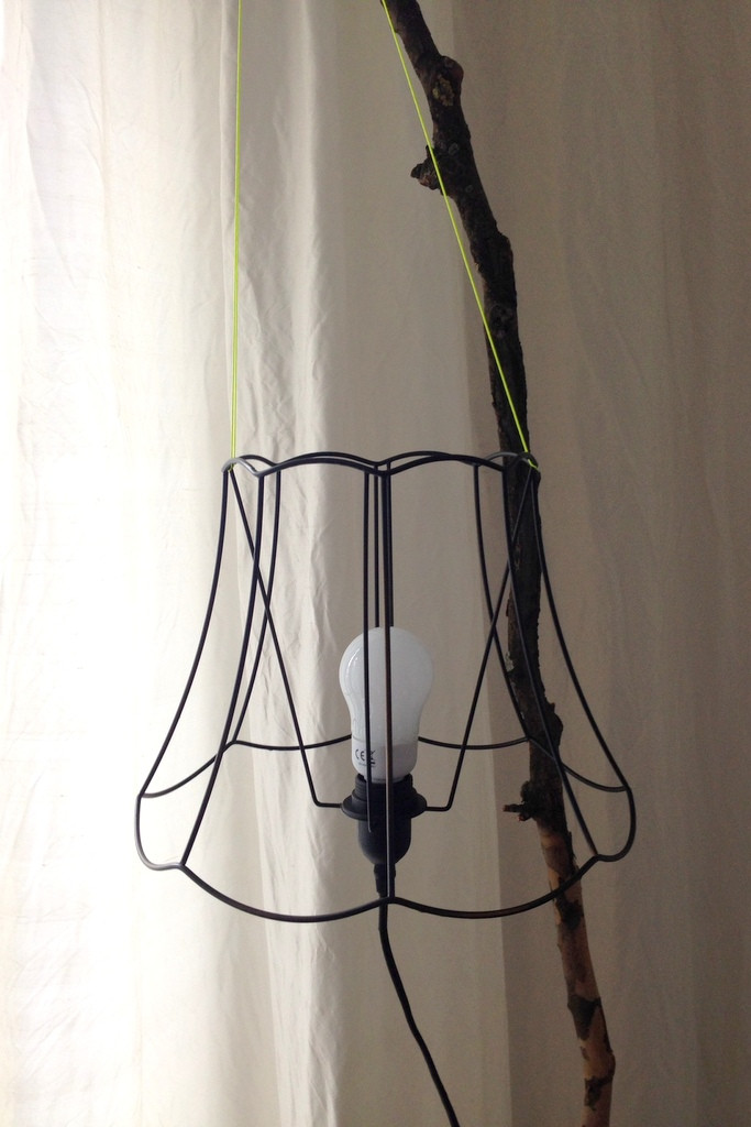 Diy Stehlampe
 alter Lampenschirm wird neue Stehlampe Upcycling DIY