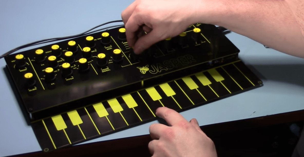 Diy Synthesizer
 Building A Synthesizer In 10 Minutes – Synthtopia