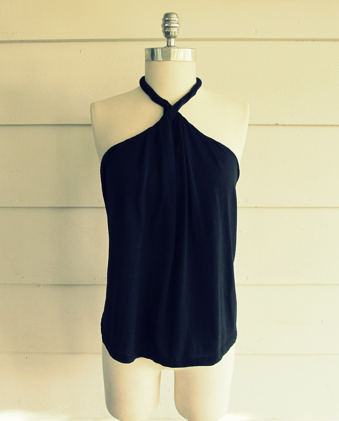 Diy T Shirt
 WobiSobi No Sew DIY Tee Shirt Halter 2