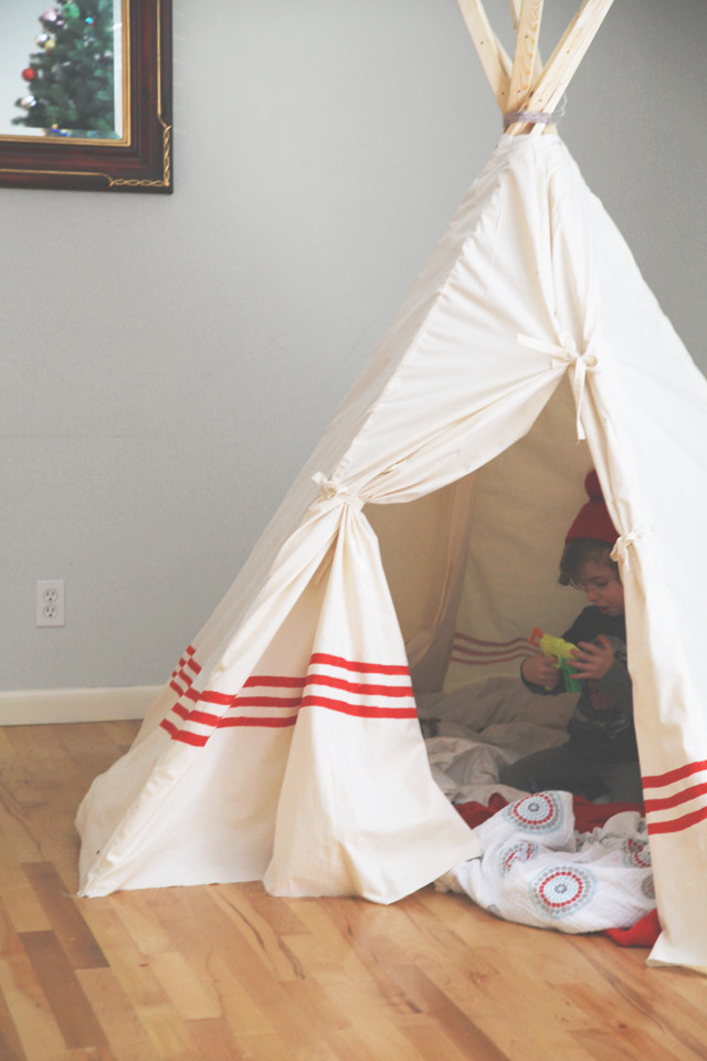 Diy Tipi
 DIY big kid teepee a $22 project – on the 7th day of