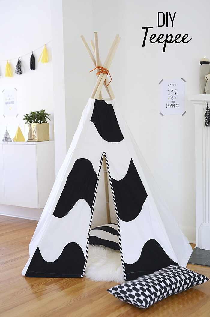 Diy Tipi
 24 Easy DIY Teepee Plans