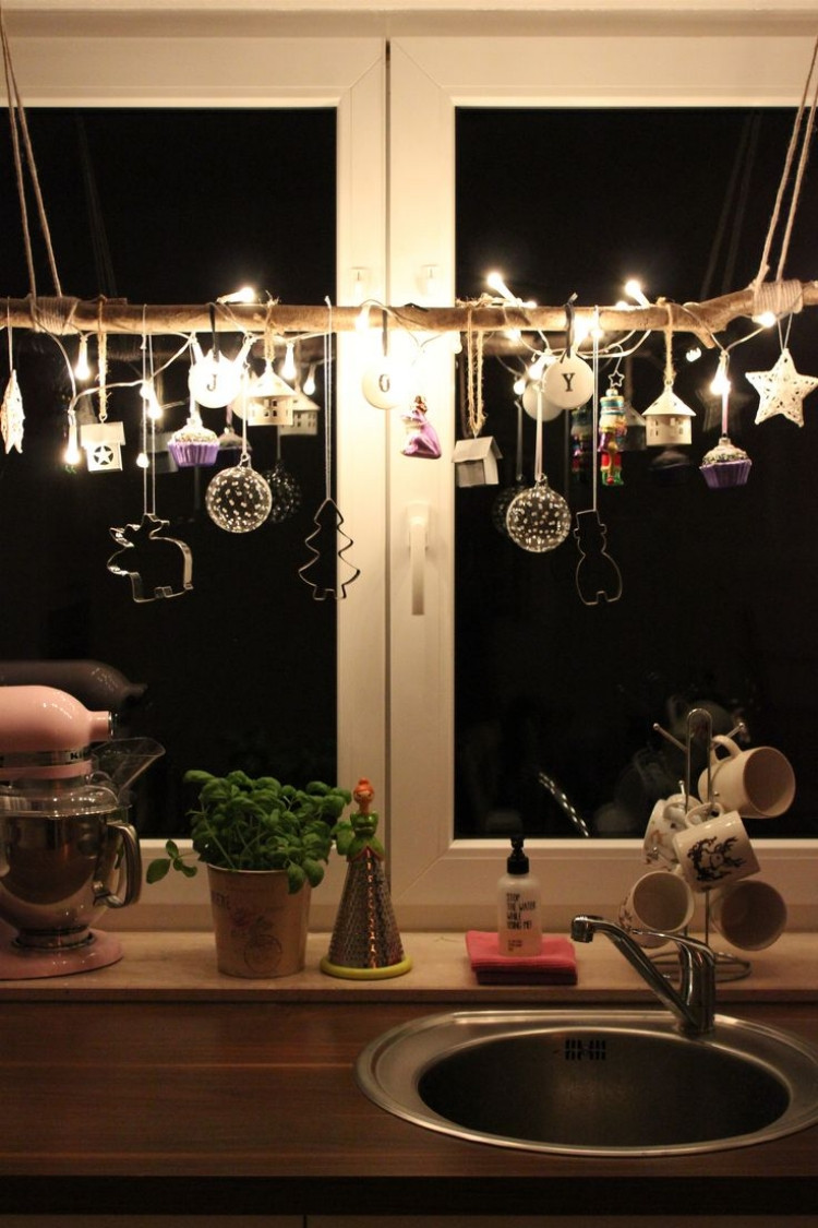 Diy Weihnachtsdeko Fenster
 Fensterdeko zu Weihnachten basteln charmante DIY Ideen