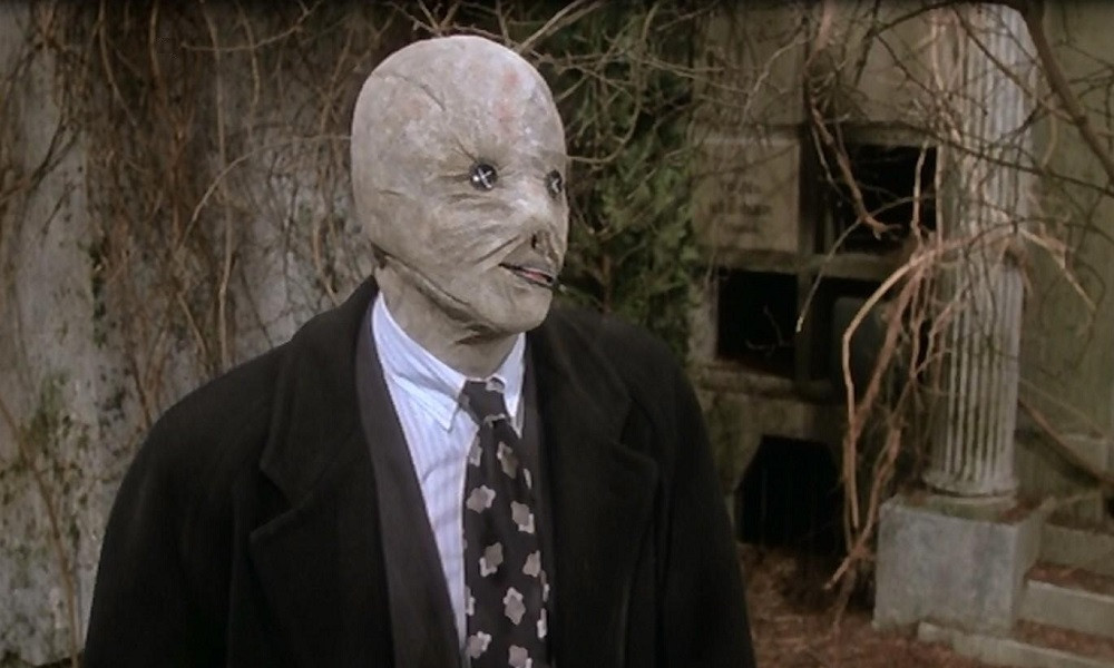 Dr Decke Essen
 Clive Barker is Working on Nightbreed TV Series With
