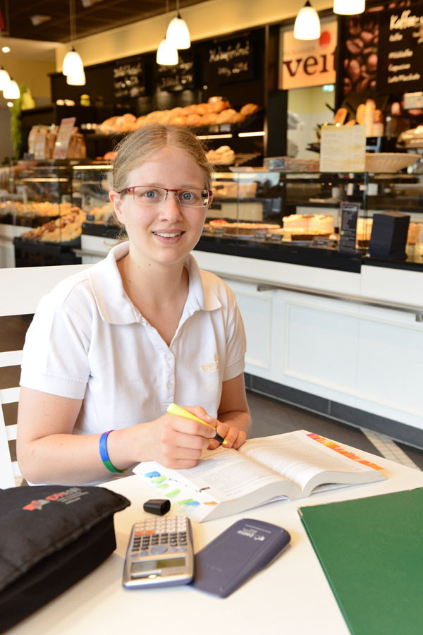 Duales Studium Handwerk
 BWL Konsumgüter Handel Bäckerhaus Veit traditionelles