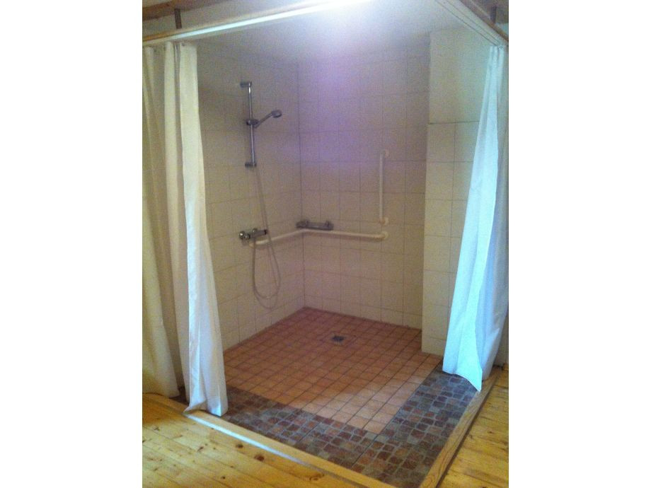 Dusche Ebenerdig
 Ferienwohnung I im Landhaus Louisenhof Ostsee nahe Usedom