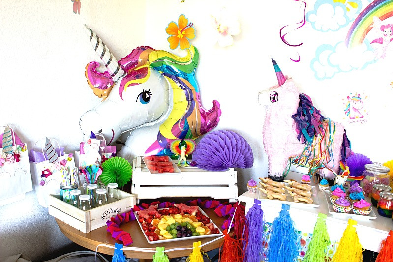 Einhorn Geburtstagsparty
 Ideen für eine tolle Einhorn Regenbogen Party Sasibella