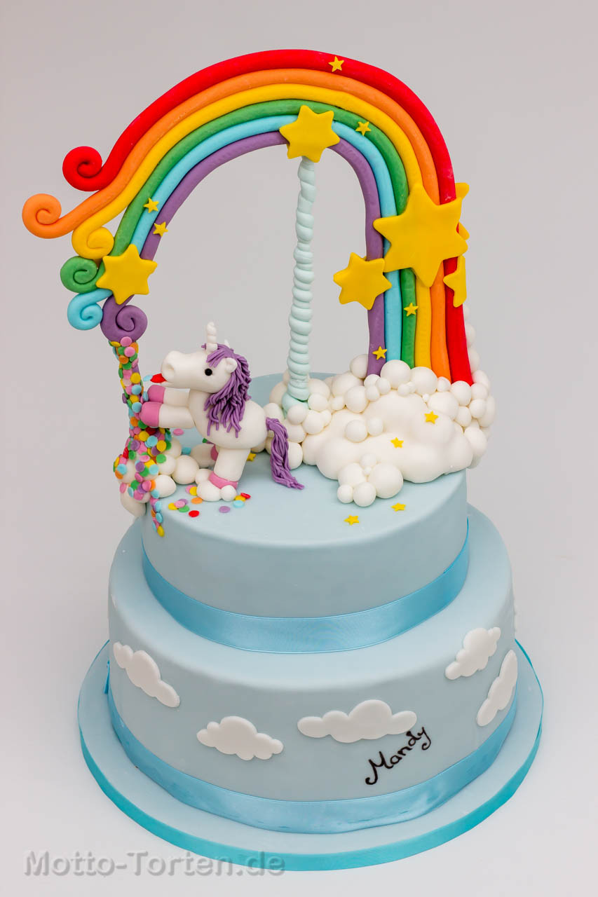 Einhorn Geburtstagstorte
 Ein Einhorn unterm Regenbogen