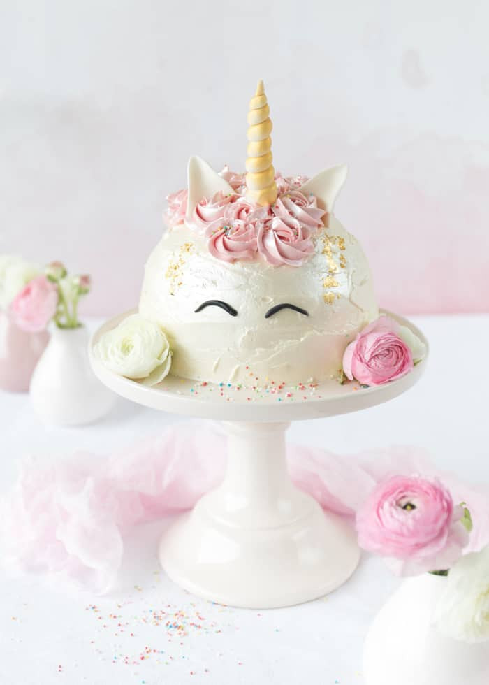 Einhorn Geburtstagstorte
 Rezept für eine leckere Einhorn Torte zur Einhornparty