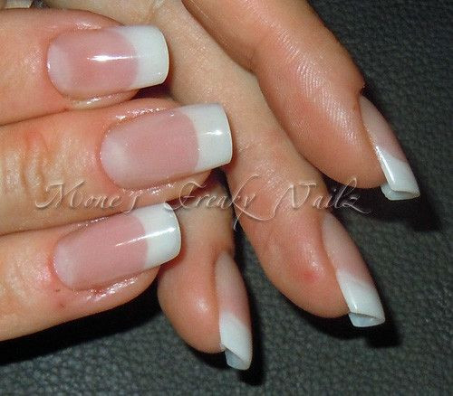 Elegantes Nageldesign
 Natürliche French Nägel French Nägel