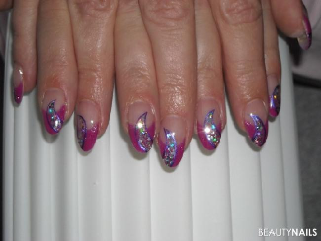 Elegantes Nageldesign
 Elegantes Design Nageldesign