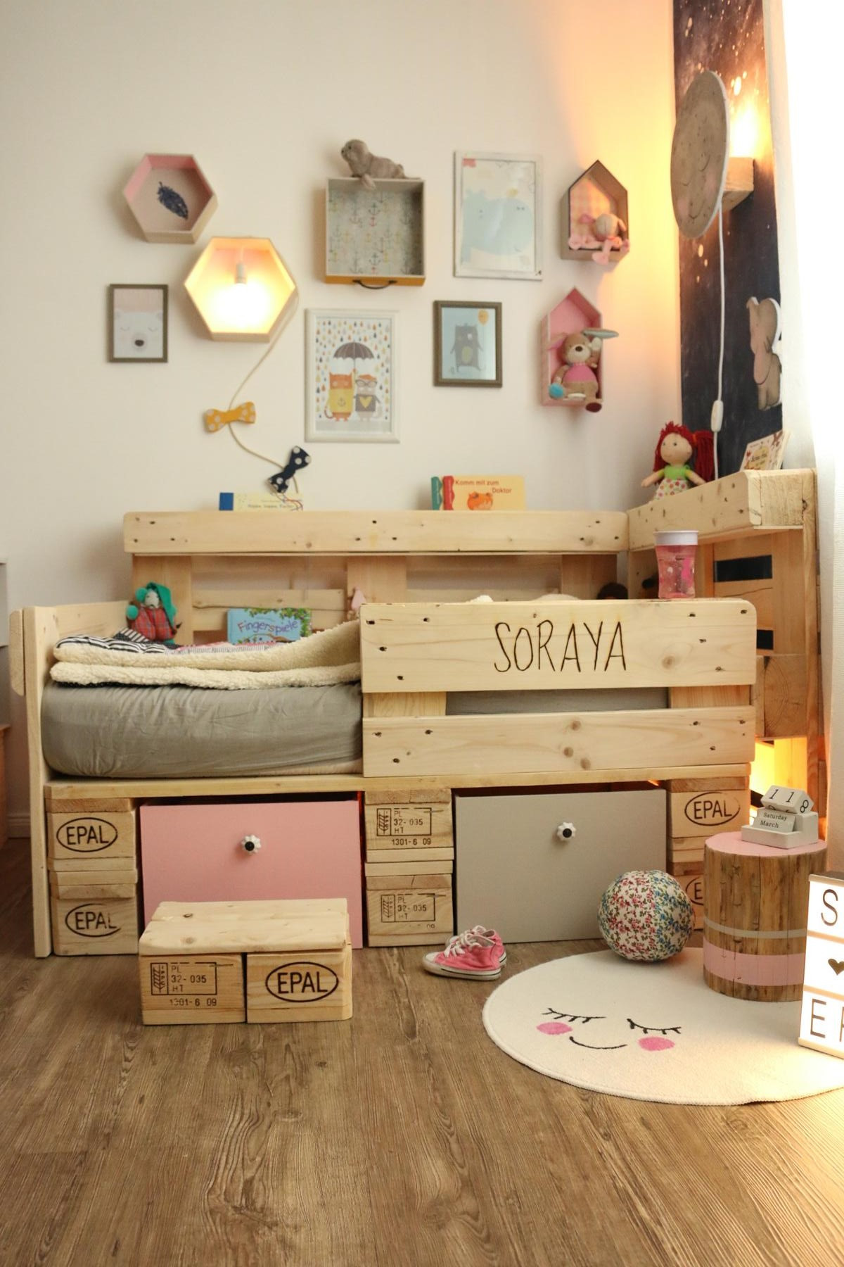 Europaletten Diy
 Palettenbett für Kinder Kinderbett aus Europaletten