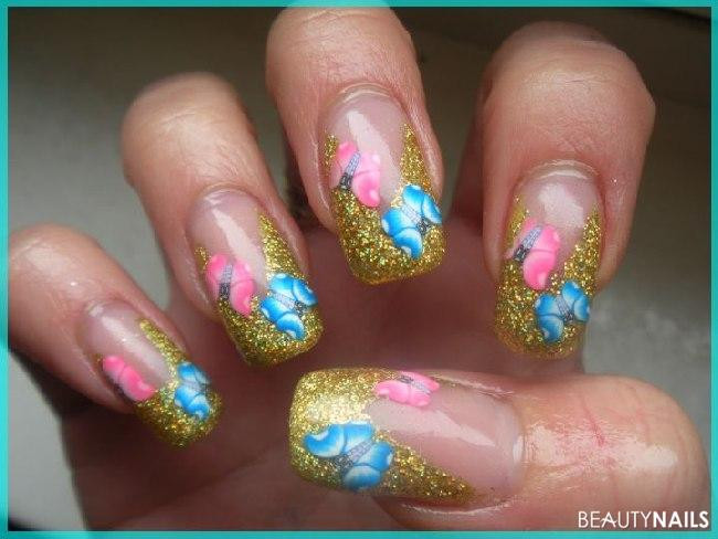 Fimo Nageldesign
 fimo und gold Nageldesign